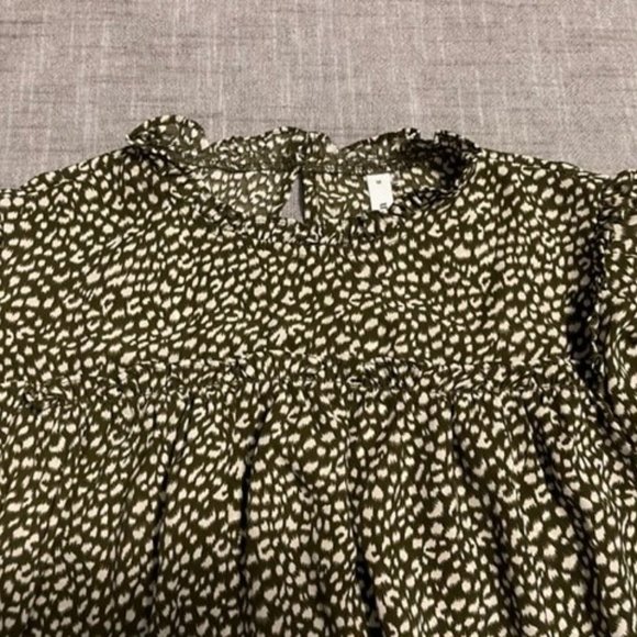 NWT - Olive Green Cheetah Print Long Sleeve Blouse, Sz. M - Picture 2 of 4